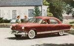 1951 Kaiser DeLuxe 4-Door Sedan