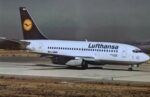 1990 Lufthansa Boeing 737-200 Postcard